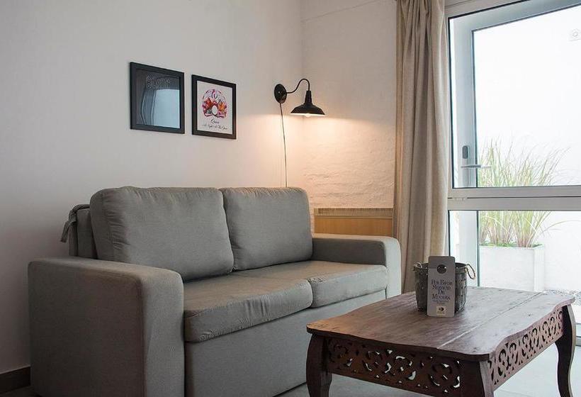 Aparthotel La Música Y El Mar