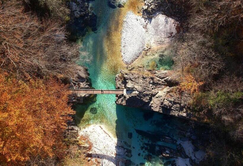 تختخواب و صبحانه Gostisce Sovdat