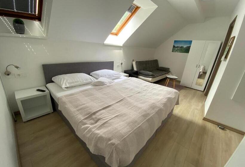 تختخواب و صبحانه Gostisce Sovdat