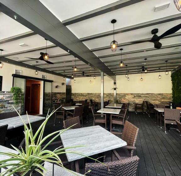 تختخواب و صبحانه Gostisce Sovdat