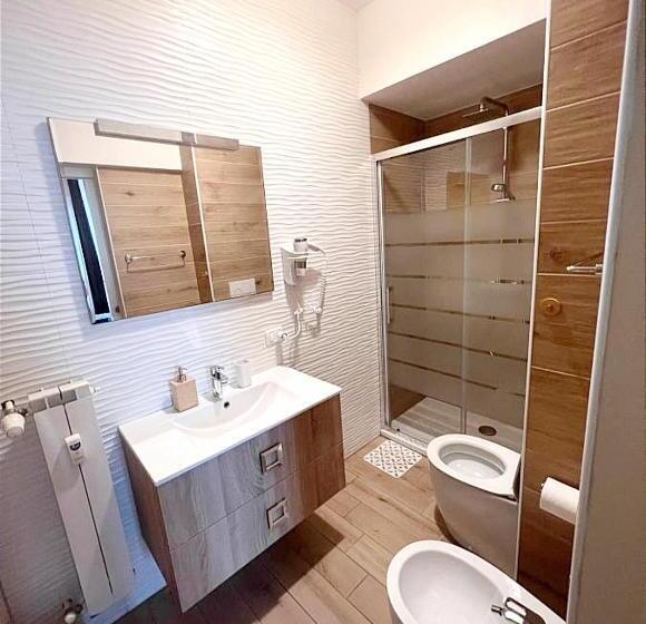 تختخواب و صبحانه Pisa City Lodge