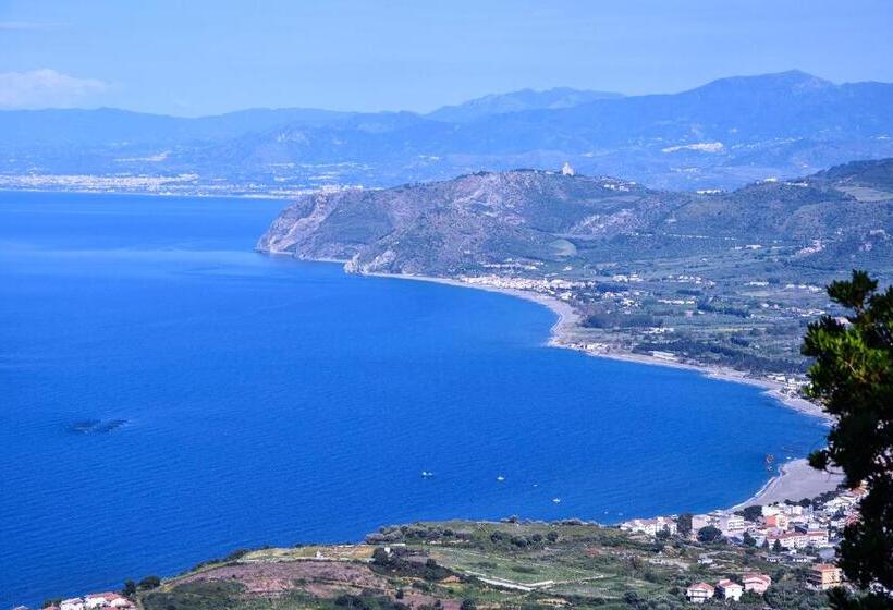 ホテル Al Saliceto