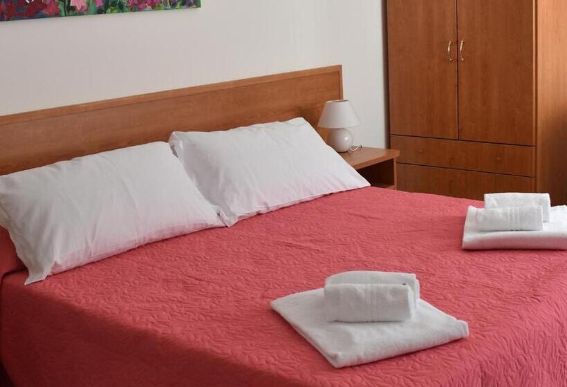 ホテル Al Saliceto