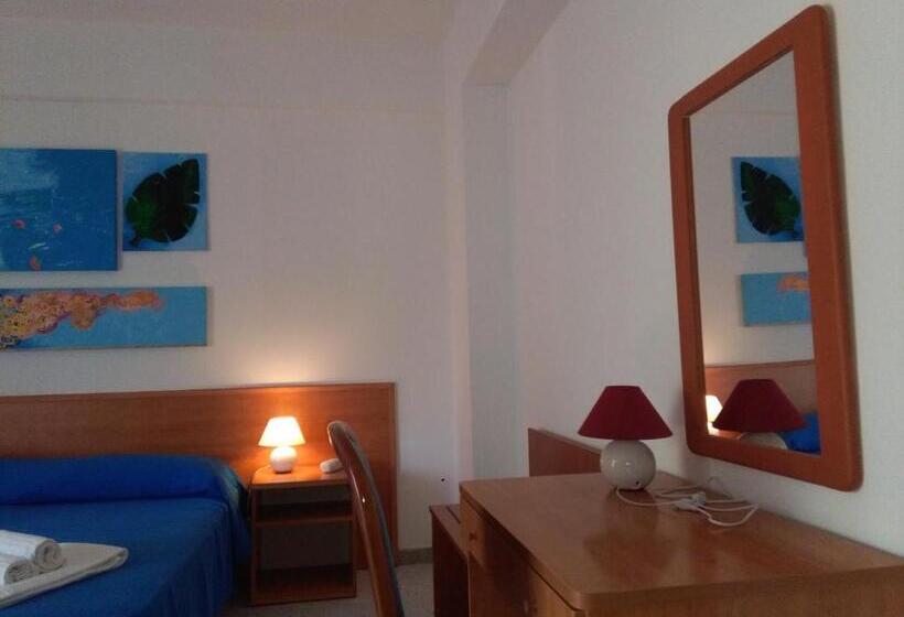 ホテル Al Saliceto