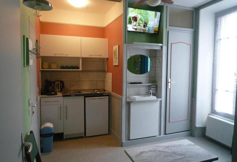 فندق Au Relais Du Parc De Millevaches