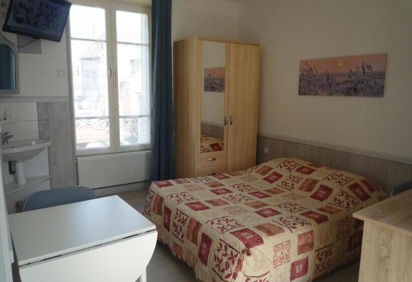 فندق Au Relais Du Parc De Millevaches