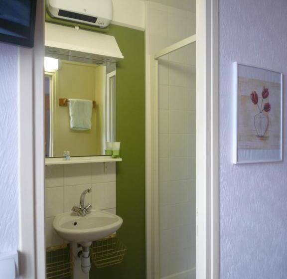 فندق Au Relais Du Parc De Millevaches