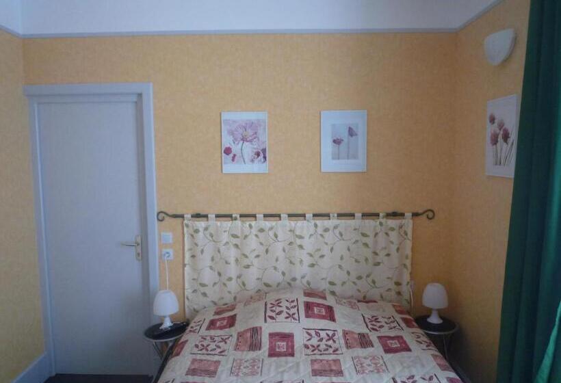 فندق Au Relais Du Parc De Millevaches