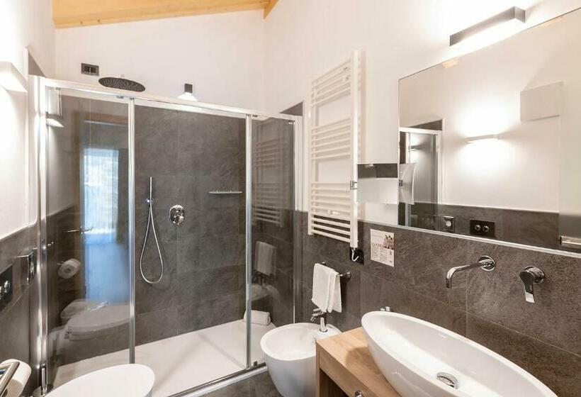 בית מלון כפרי Chalet Aster