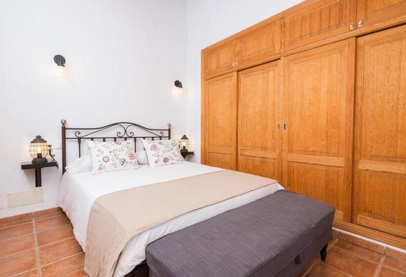 Отель Finca   Agroturisme Sa Parellada