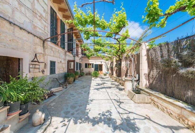 Отель Finca   Agroturisme Sa Parellada