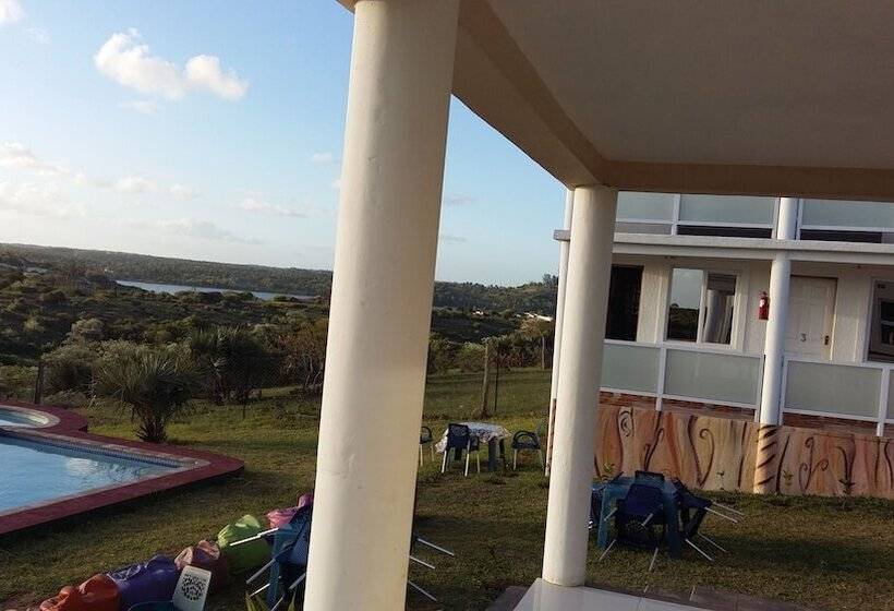 Пансион Cumbe Lodge