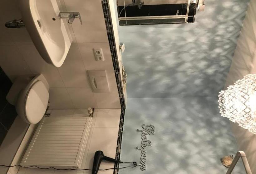 פנסיון Gästehaus Reiser