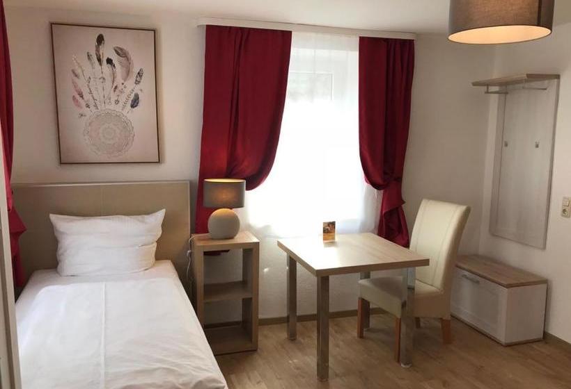 פנסיון Gästehaus Reiser