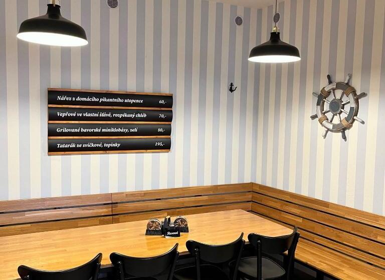 پانسیون U Námořníka