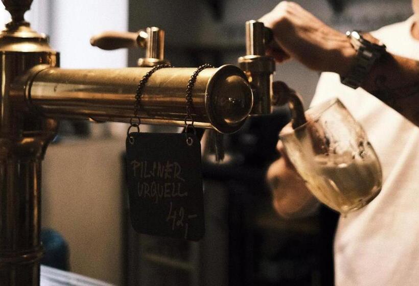 پانسیون U Námořníka