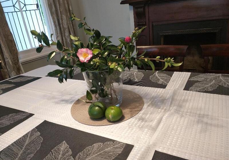 펜션 Western Springs Villa To Auckland Central Heritage Villa