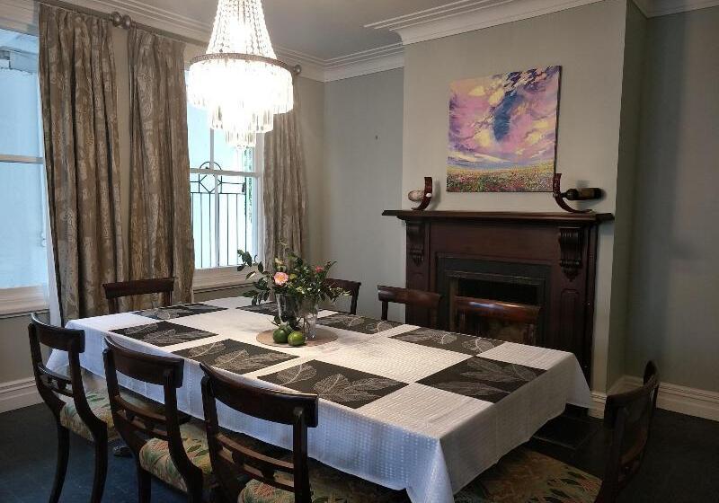 펜션 Western Springs Villa To Auckland Central Heritage Villa