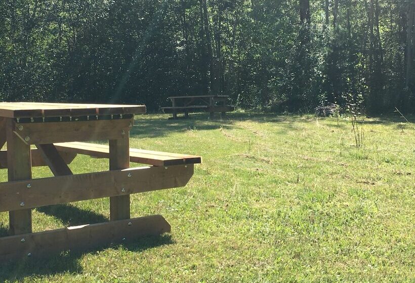 فندق صغير Auberge Pique Nique