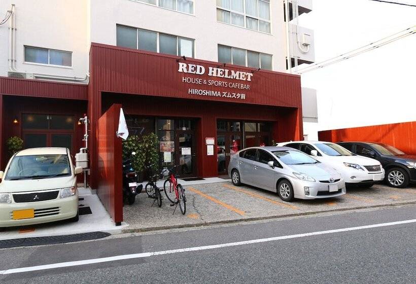 Alberg Red Helmet House & Sports Bar Hiroshima