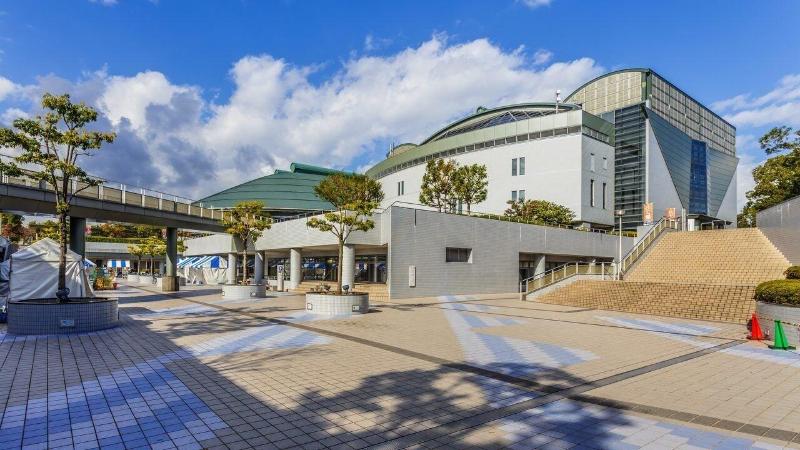 Alberg Red Helmet House & Sports Bar Hiroshima