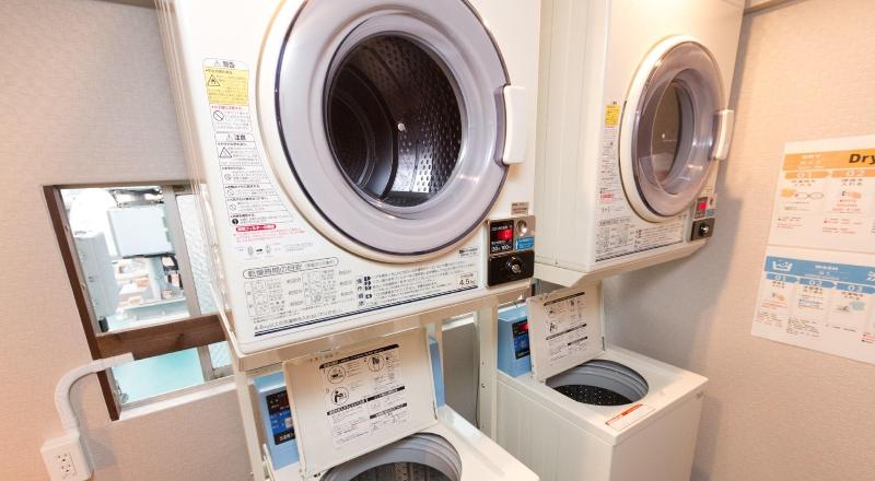 Alberg Red Helmet House & Sports Bar Hiroshima