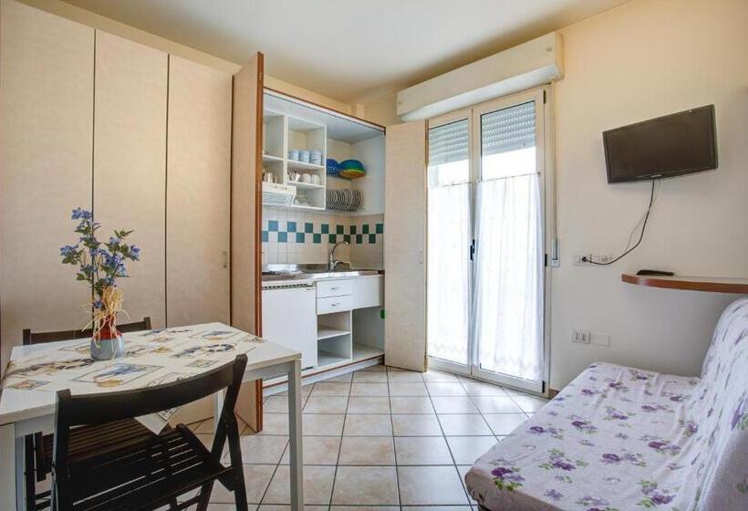 Ancora Hotel & Residence