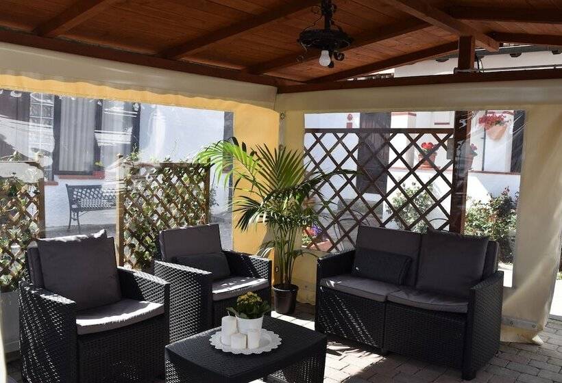 مبيت وإفطار Podere Belvedere