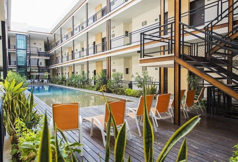 هتل Andiroba Palace