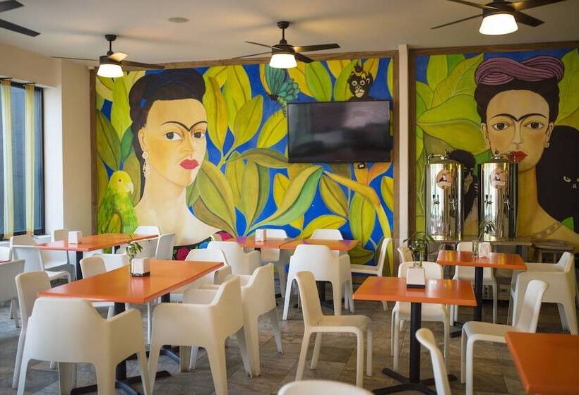 هتل Andiroba Palace