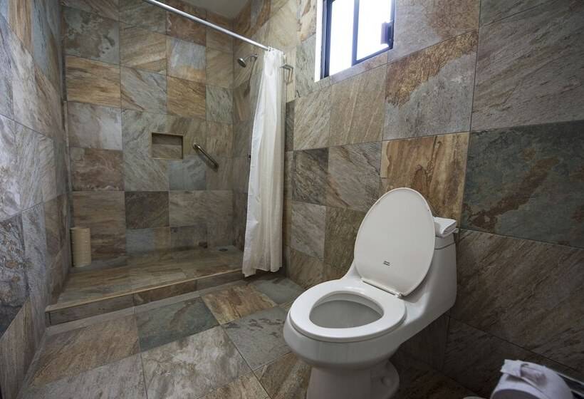 هتل Andiroba Palace