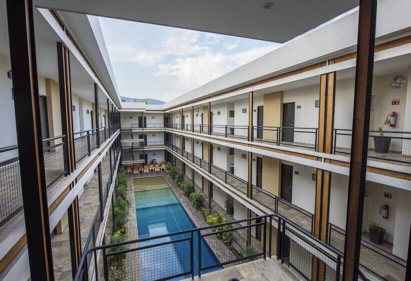 هتل Andiroba Palace