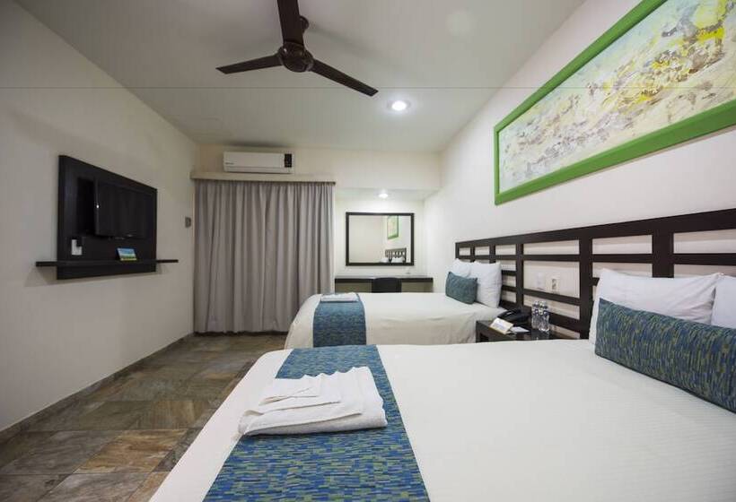 هتل Andiroba Palace