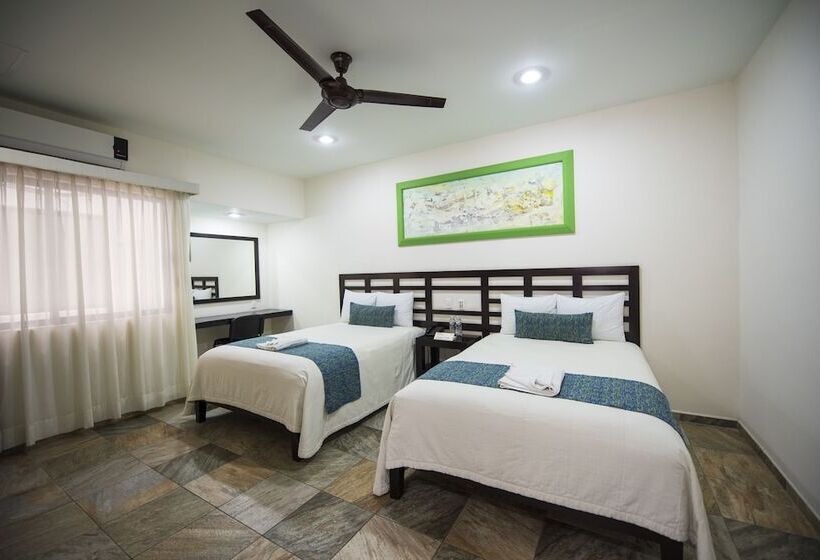 هتل Andiroba Palace