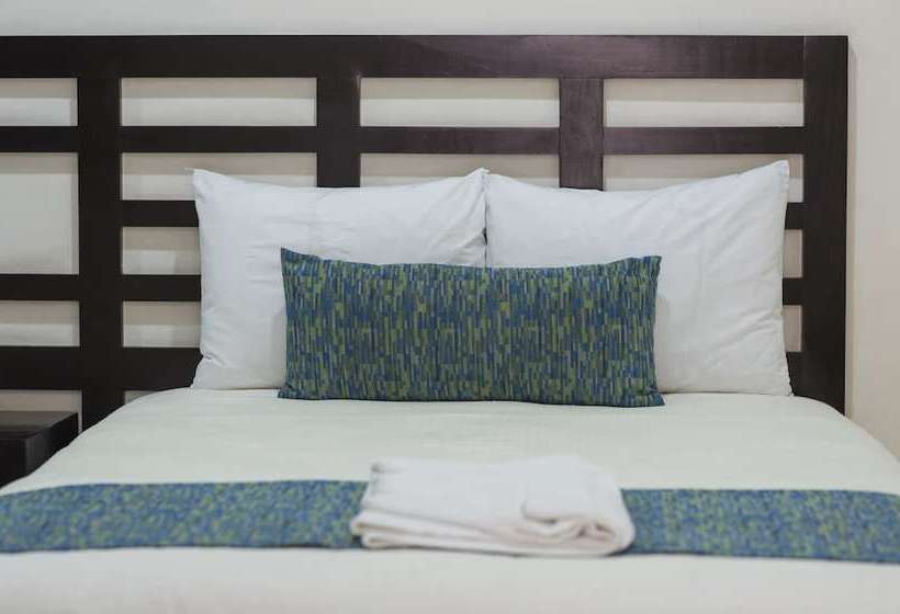 هتل Andiroba Palace