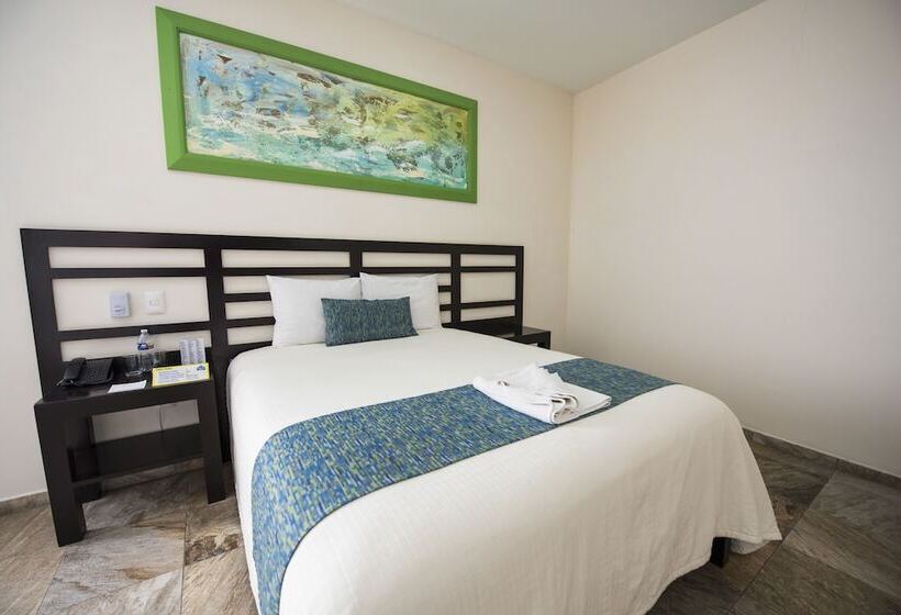 هتل Andiroba Palace