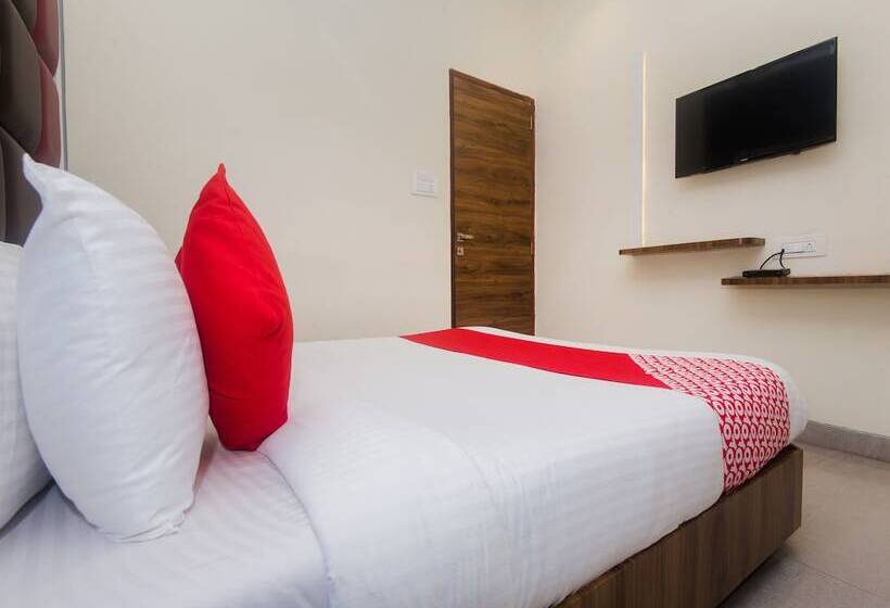 酒店 Oyo 17338 Shree Krishna Paradise