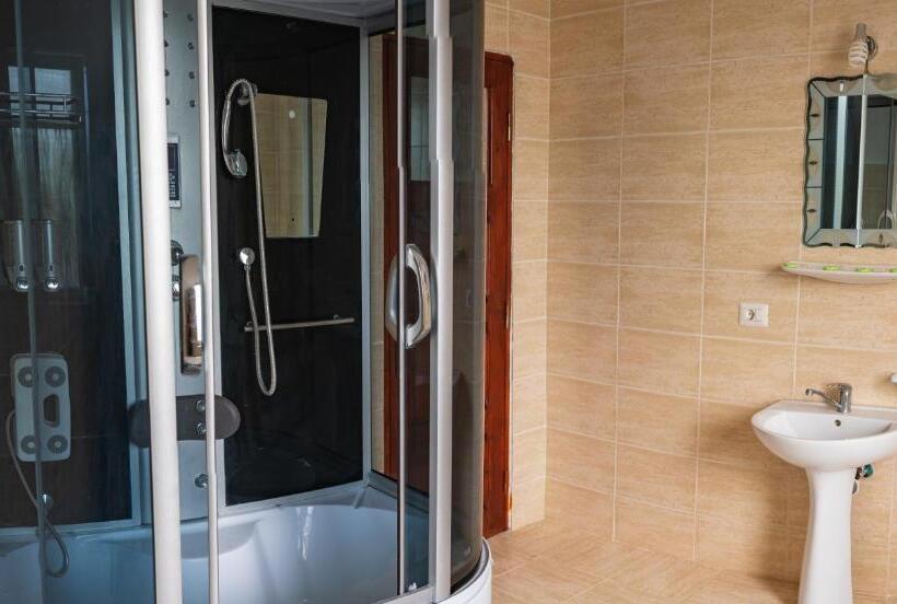 Hotel Pastravaria Ursu