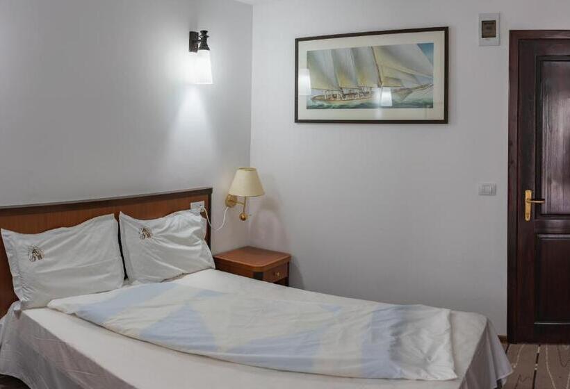 هتل Pastravaria Ursu