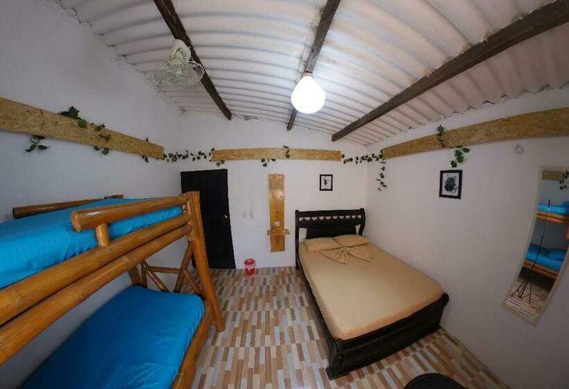 ペンション Akainoie