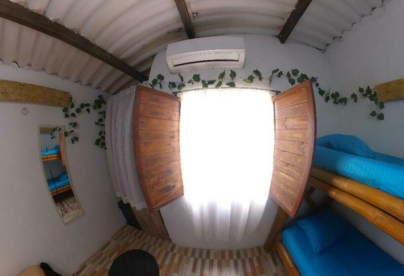 پانسیون Akainoie