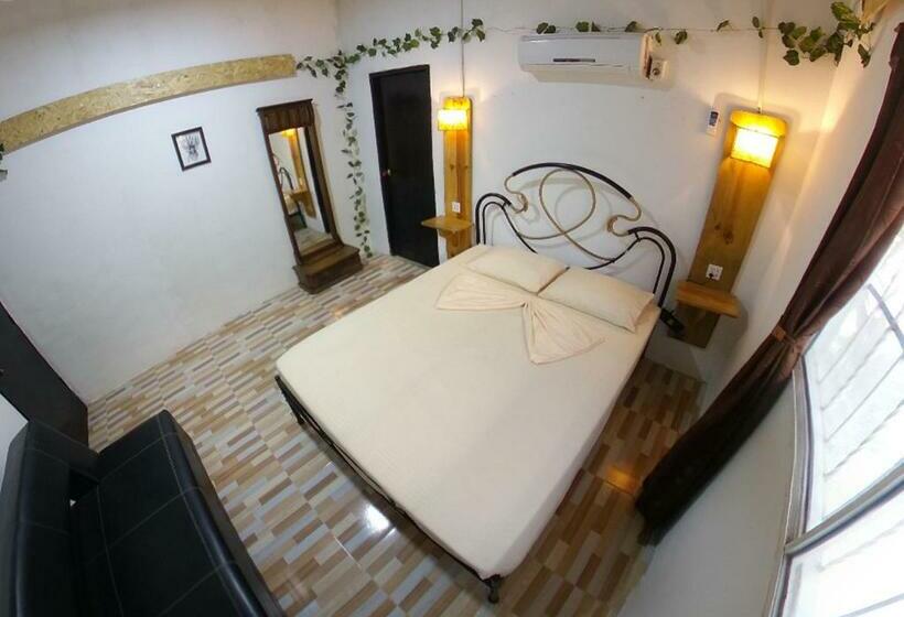 پانسیون Akainoie