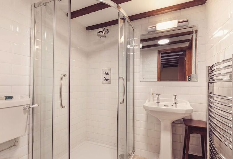 بنسيون Bank Ground Farm