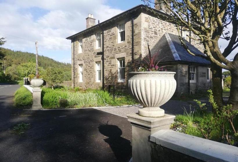 بنسيون Carradales Luxury Guest House