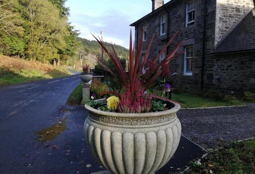 بنسيون Carradales Luxury Guest House