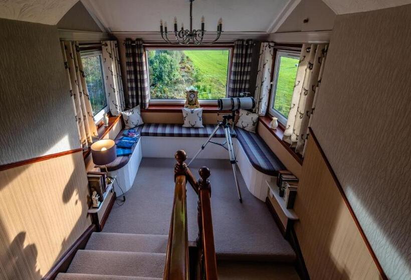 بنسيون Carradales Luxury Guest House