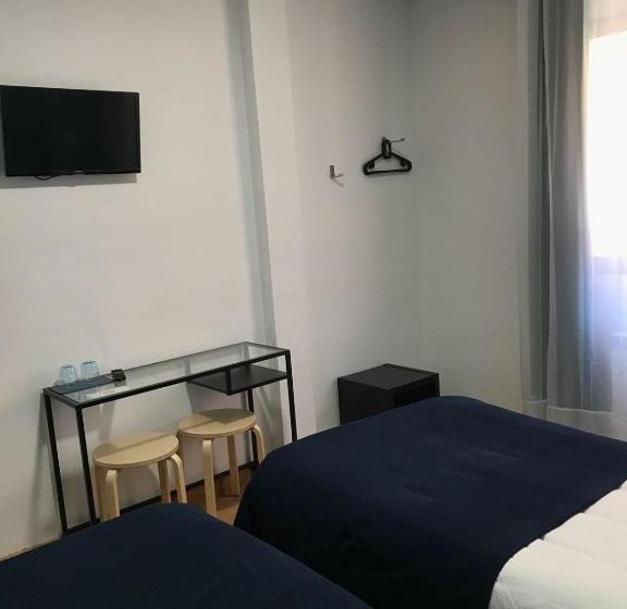 پانسیون Hostal Gemi