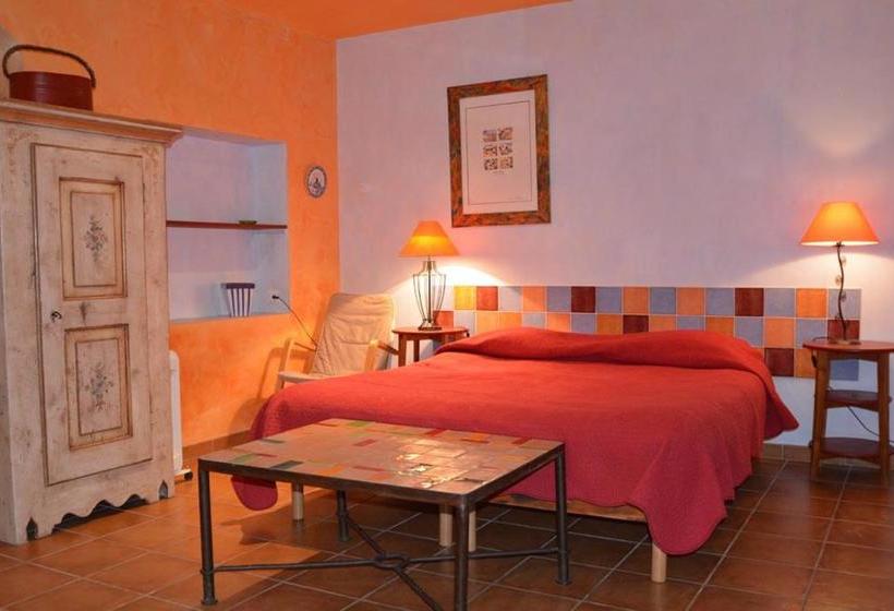 بنسيون La Tuilière En Luberon