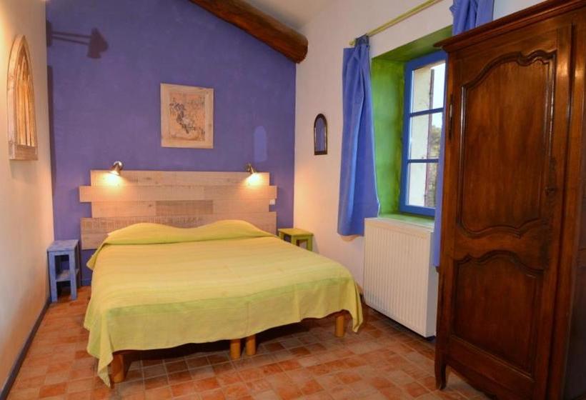 بنسيون La Tuilière En Luberon