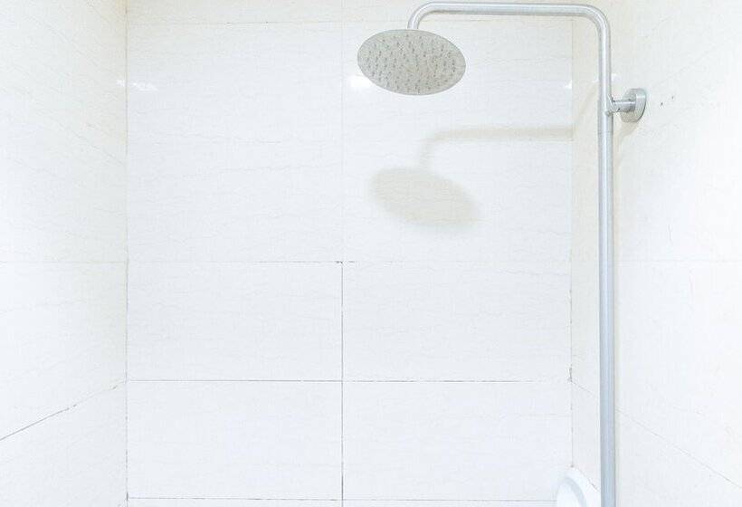 بنسيون Reddoorz At Winter Hotel Araneta